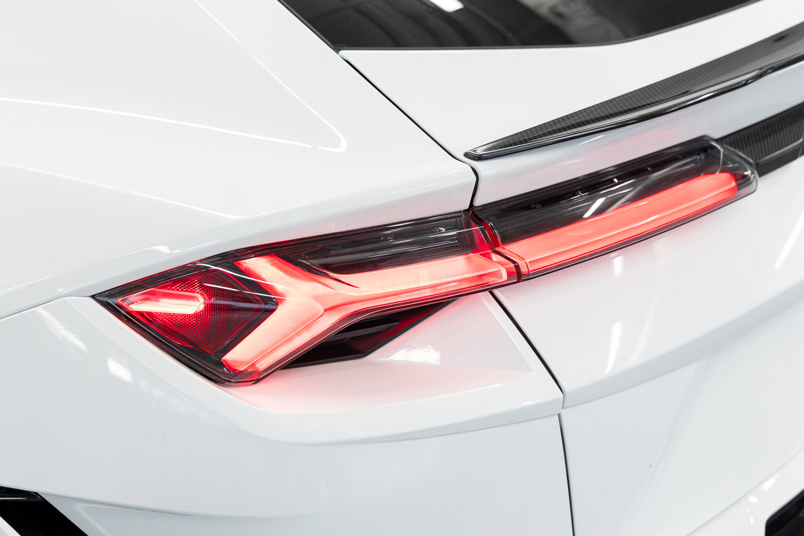 Used 2024 Lamborghini Urus Performante image 22