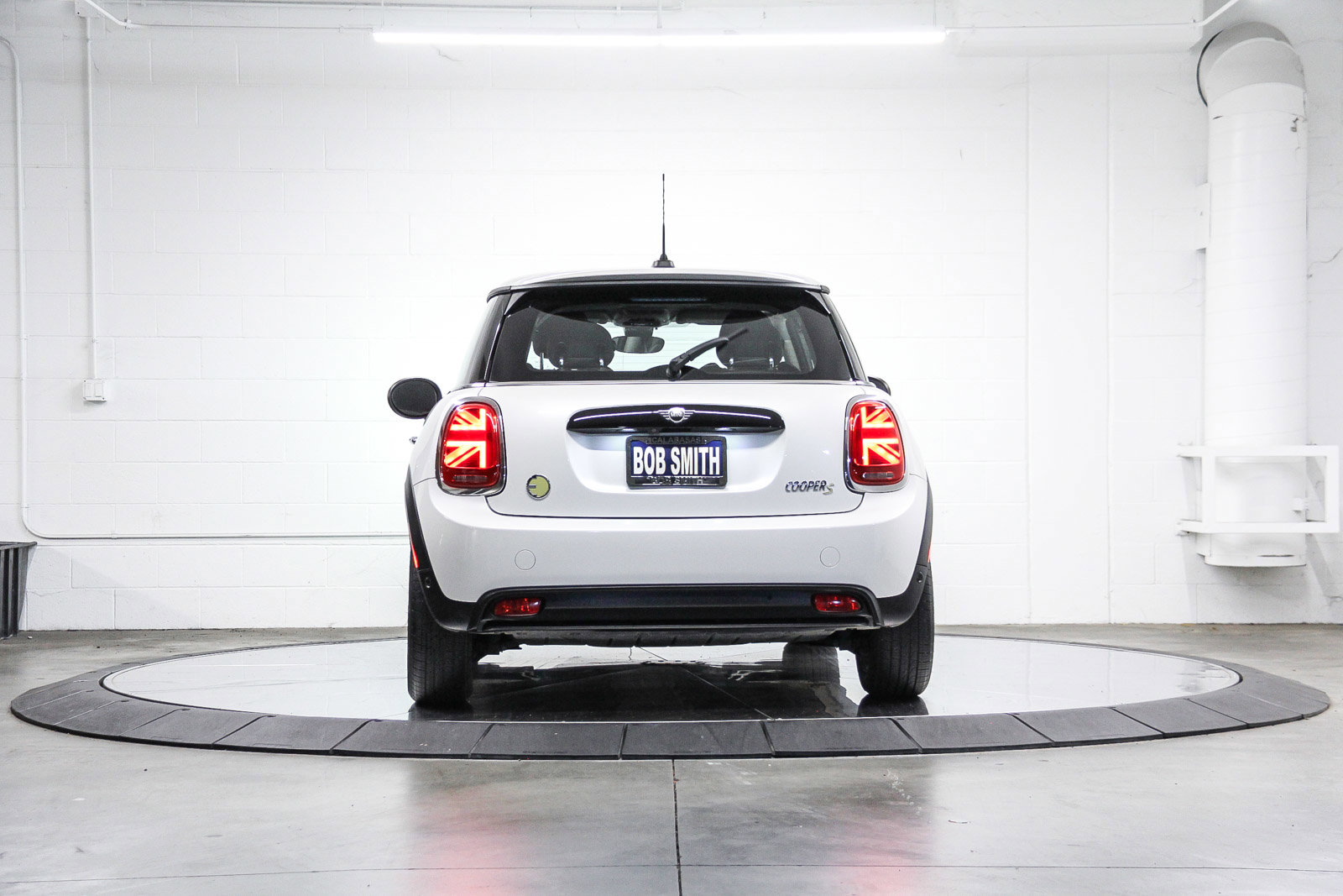 Used 2024 MINI Cooper SE image 5