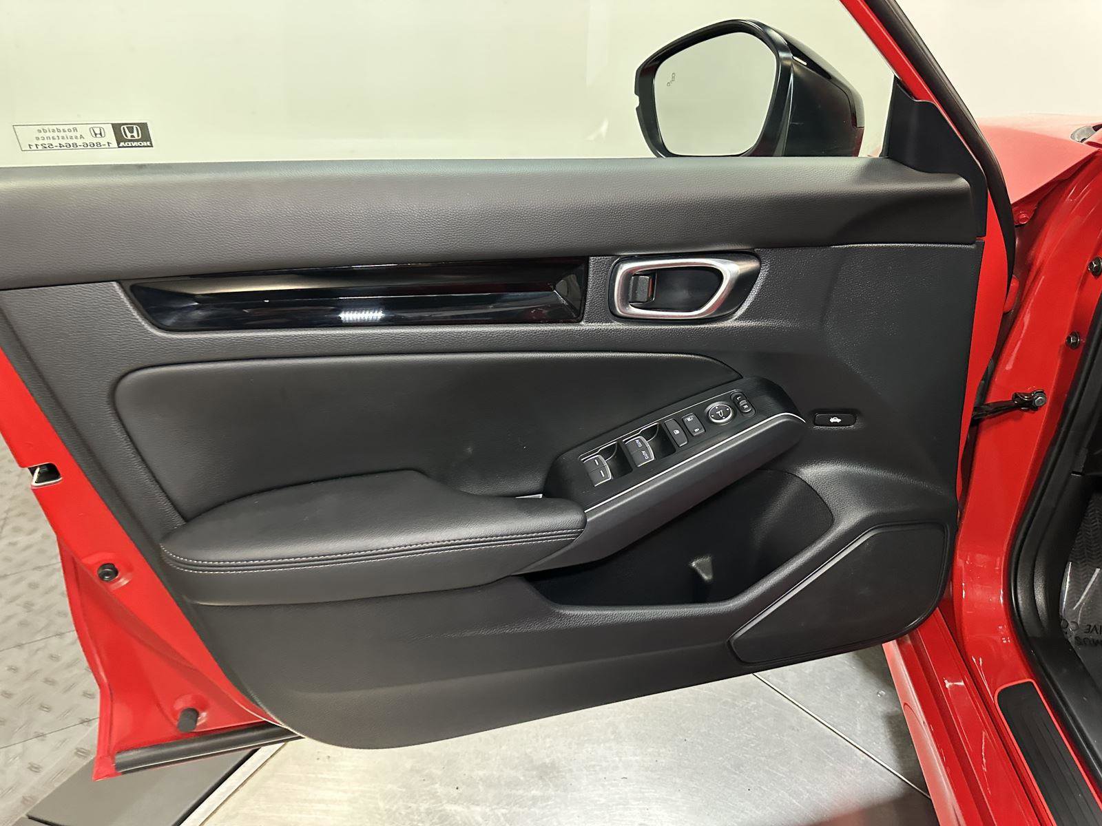 Certified 2025 Honda Civic Sport Touring image 20