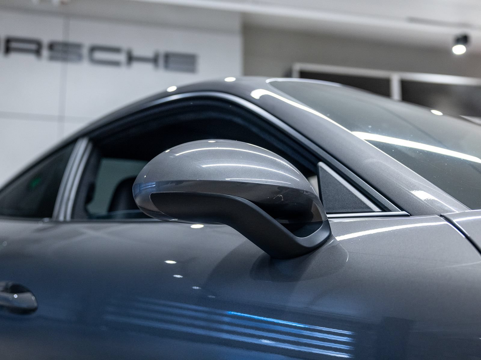 Certified 2018 Porsche 911 Carrera GTS RWD image 18