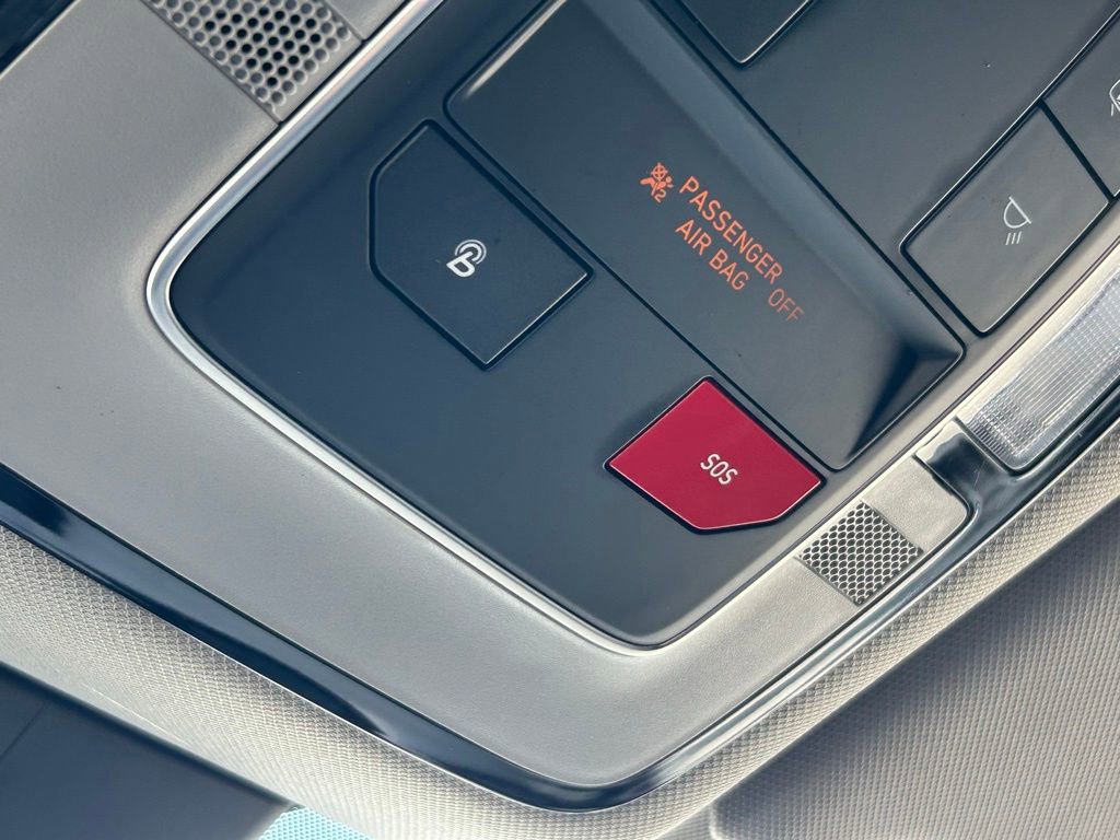 Used 2023 Hyundai Santa Fe SEL w/ Cargo Package image 22