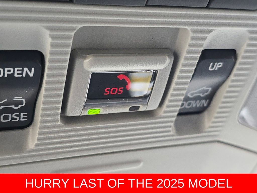 New 2025 Toyota RAV4 XLE image 9