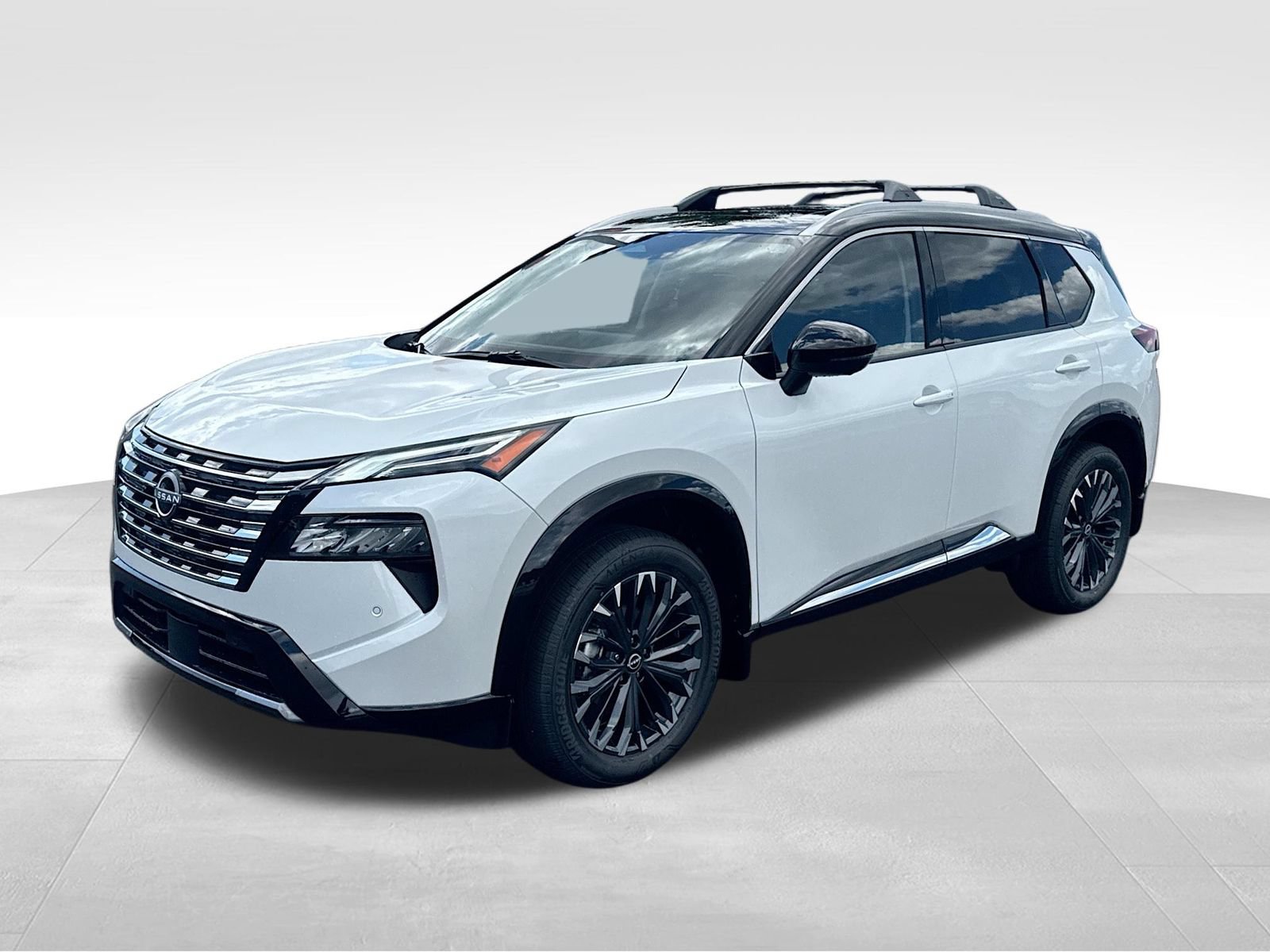 New 2026 Nissan Rogue Platinum AWD/4WD image 3