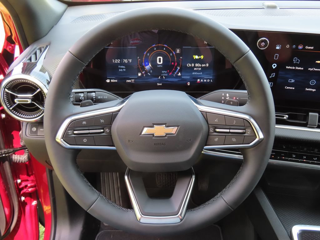New 2027 Chevrolet Equinox LT w/ Convenience Package II AWD/4WD image 4