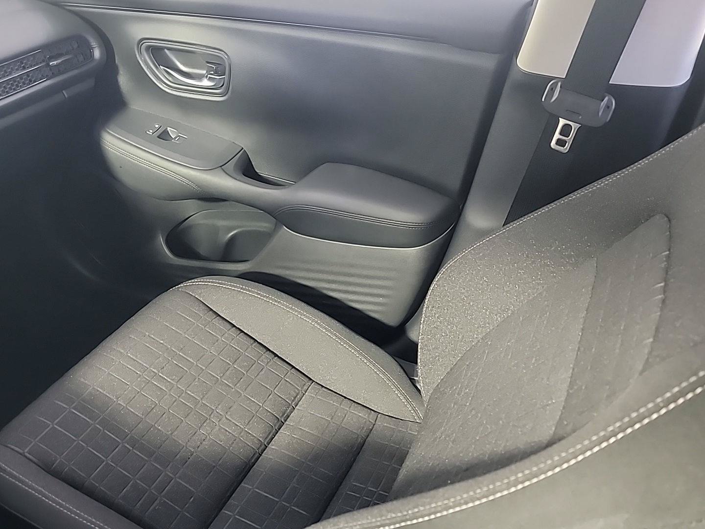 Certified 2024 Honda HR-V LX image 21