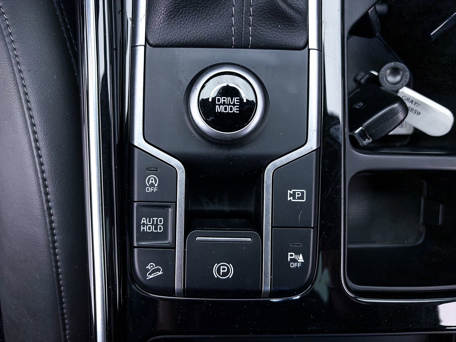 Certified 2023 Kia Sorento SX image 24