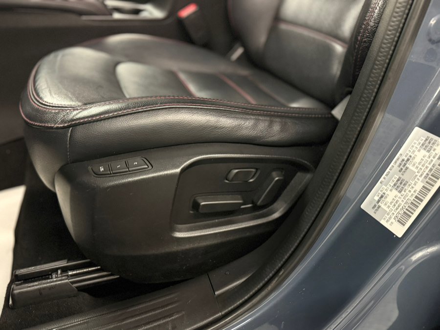 Used 2021 MAZDA CX-5 Carbon Edition image 32