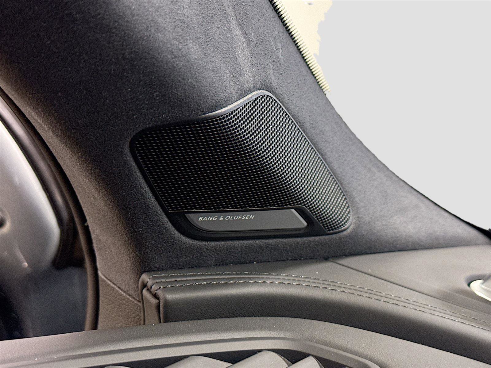 Used 2023 Audi SQ7 Prestige w/ Prestige Package image 19