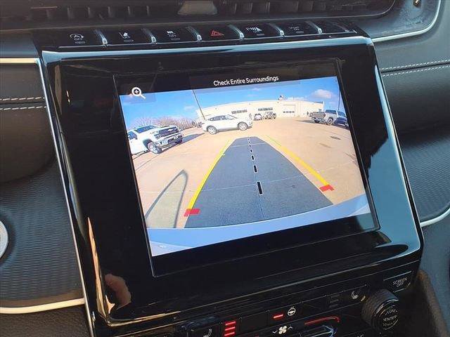 Used 2024 Jeep Grand Cherokee L Laredo image 13