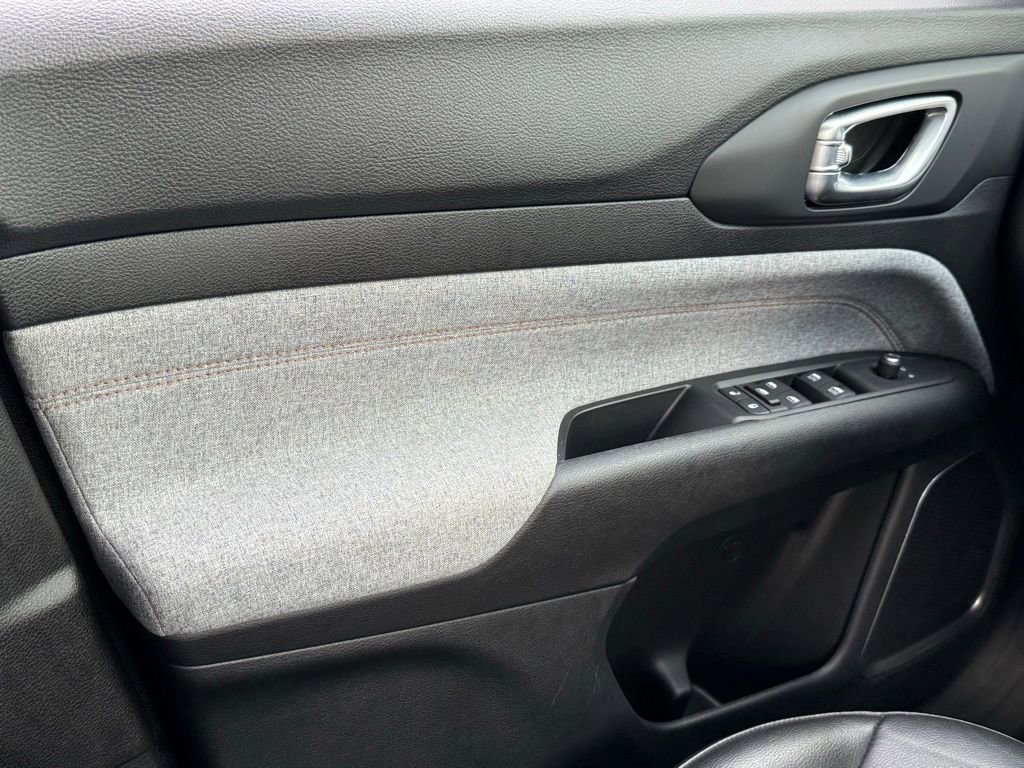 Used 2022 Jeep Compass Latitude image 31