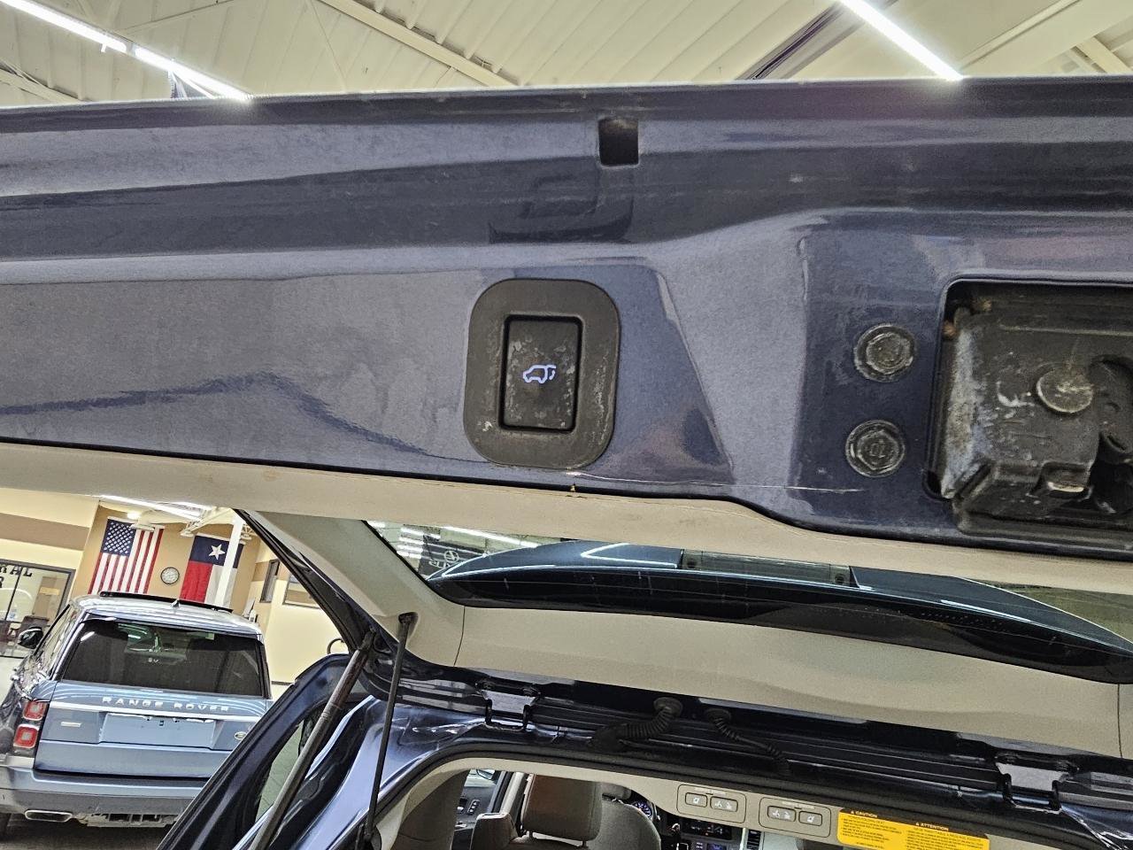 Used 2015 Toyota Sienna Limited FWD image 16