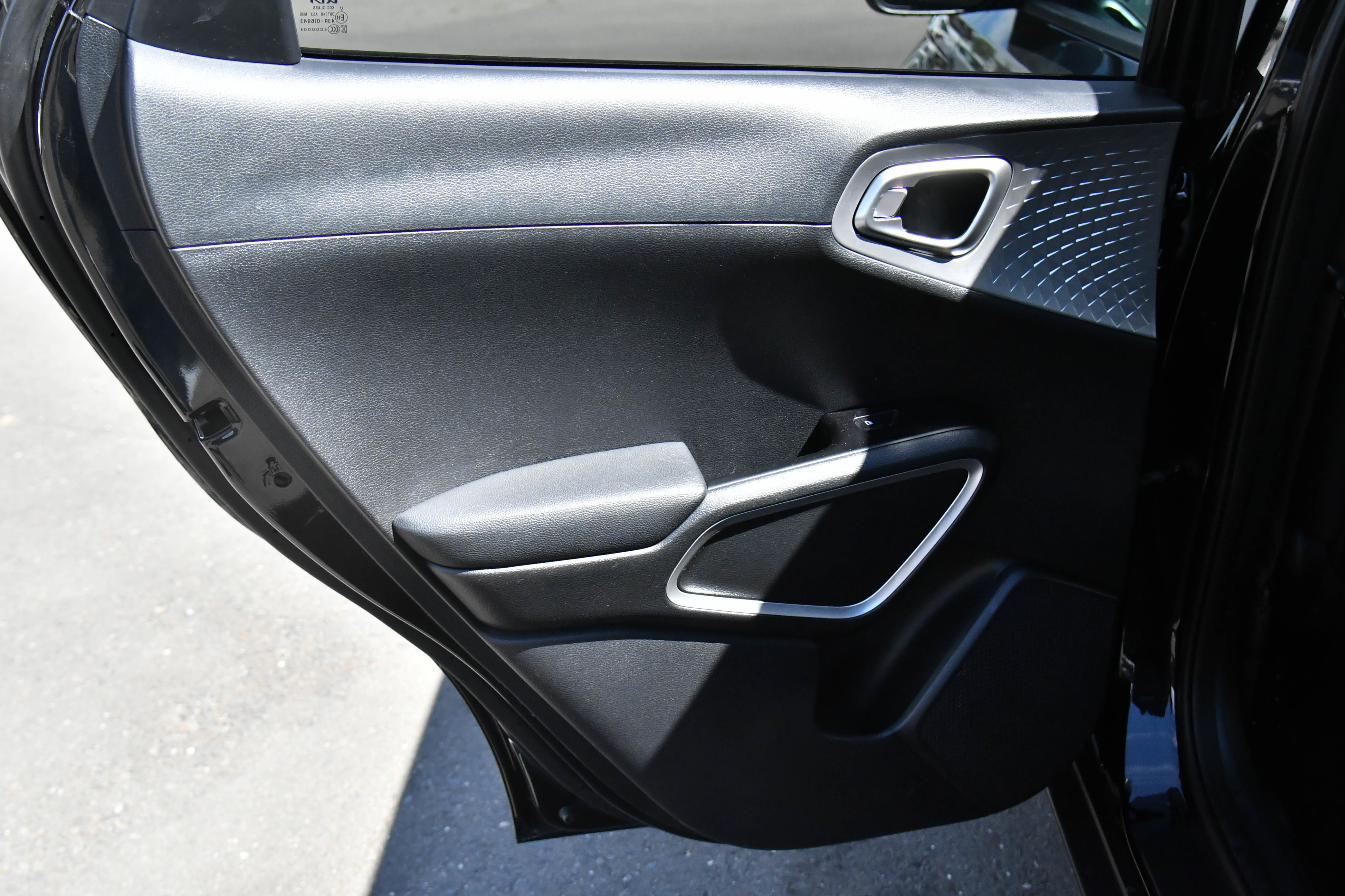 Used 2023 Kia Soul LX image 30