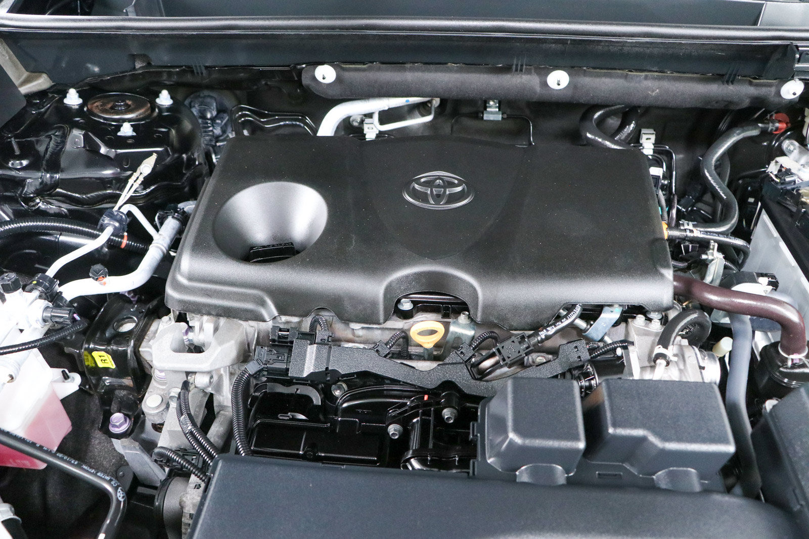 Used 2022 Toyota RAV4 XLE w/ Convenience Package FWD image 31