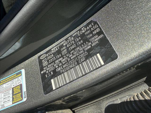 Certified 2025 Hyundai Elantra SEL image 22