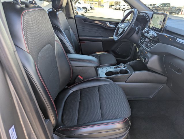 Used 2023 Ford Escape ST-Line image 26