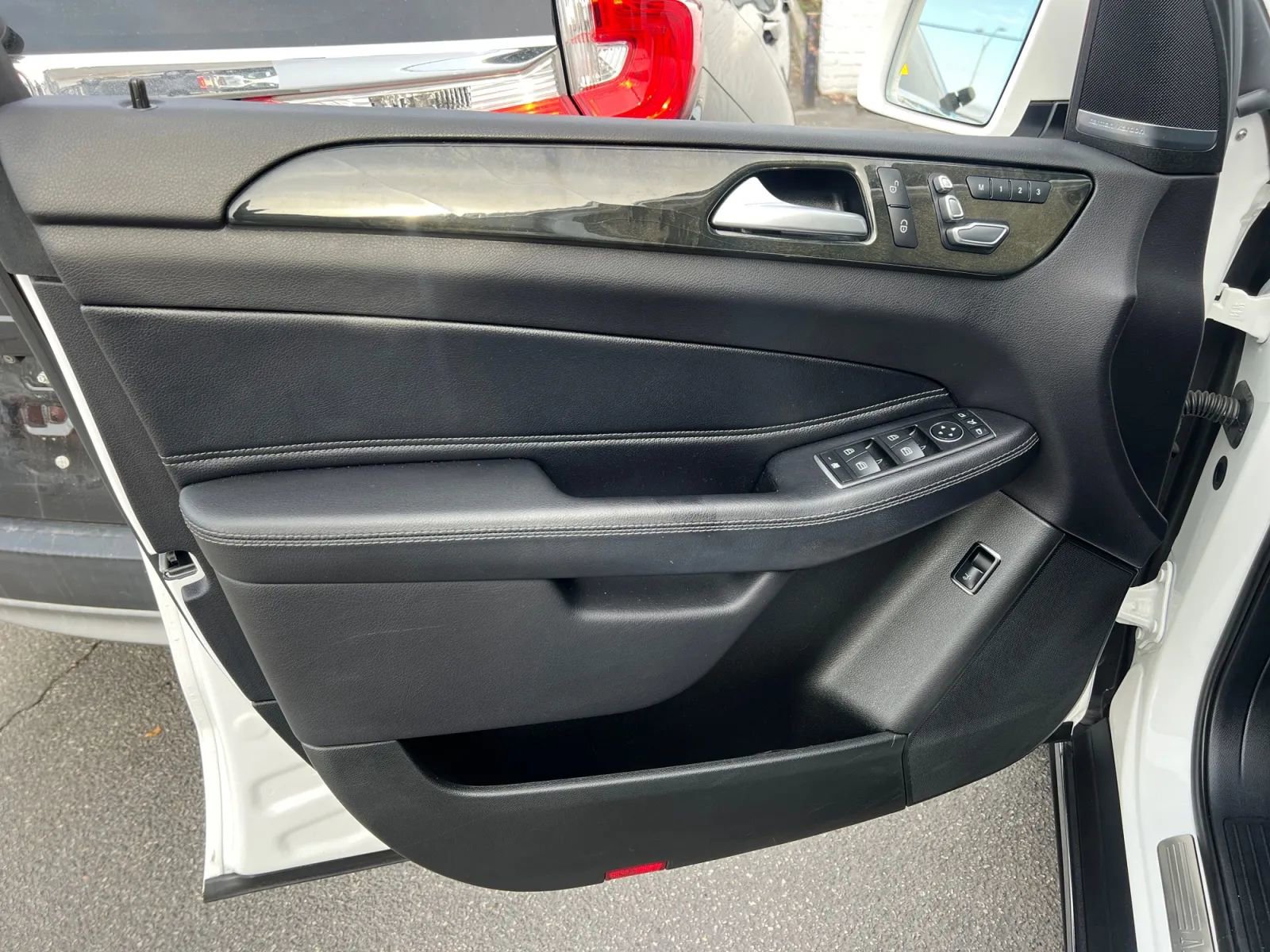 Used 2017 Mercedes-Benz GLE 350 4MATIC w/ Premium 1 Package image 27