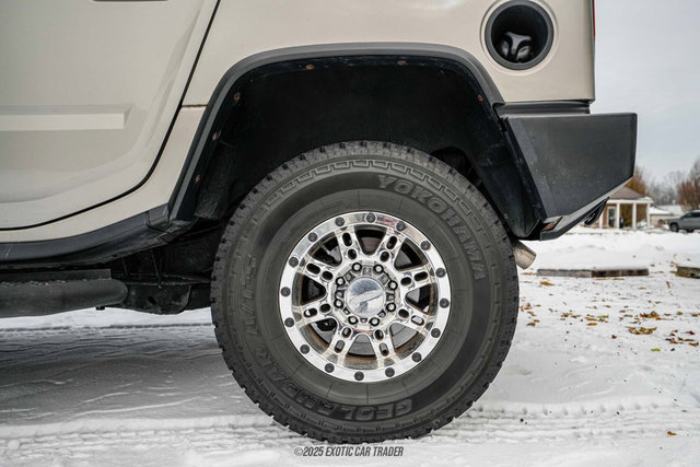 Used 2003 HUMMER H2 w/ Preferred Equipment Group AWD/4WD image 5
