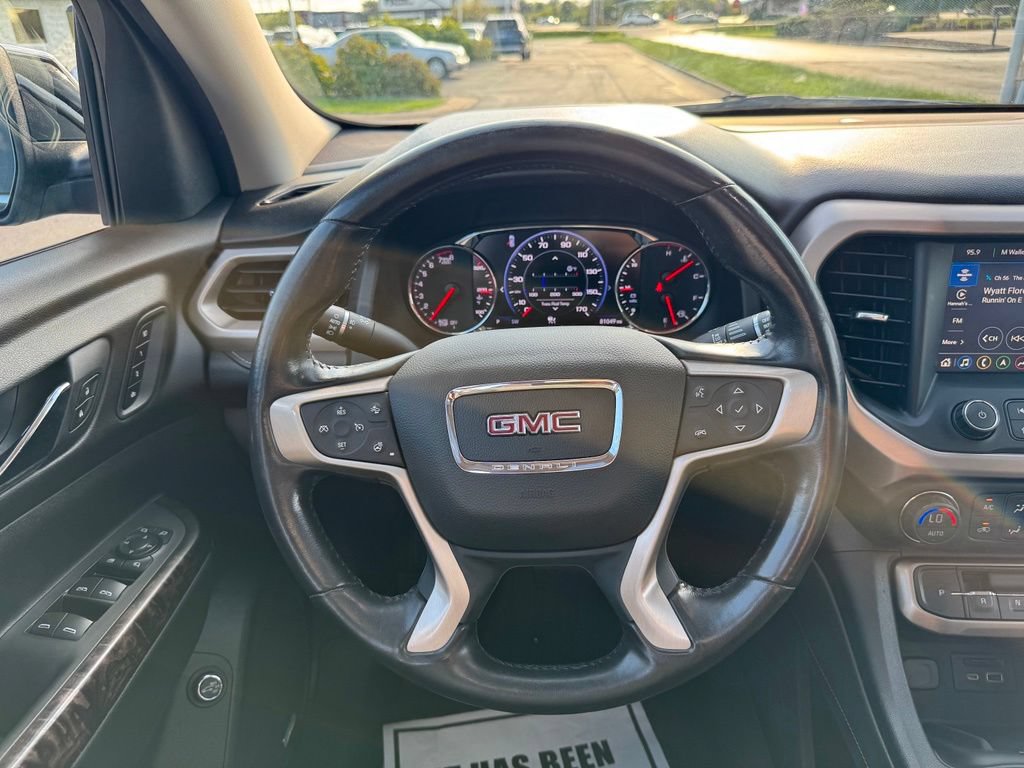 Certified 2021 GMC Acadia Denali w/ Denali Ultimate Package AWD/4WD image 23