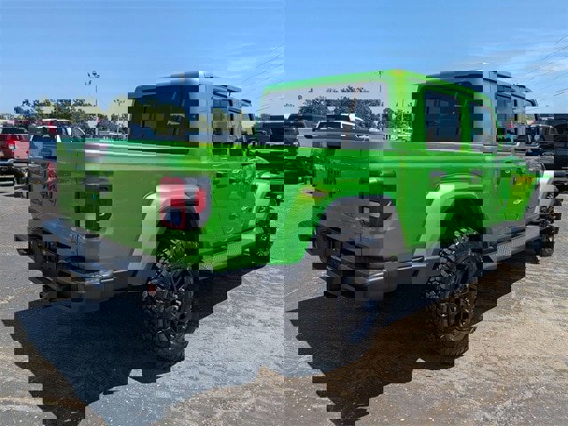 New 2025 Jeep Gladiator Sport image 4