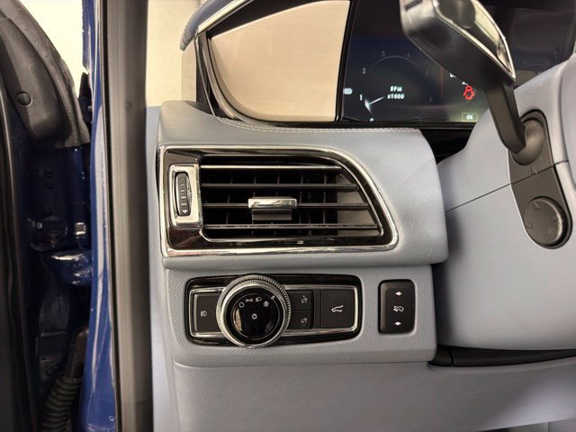 Used 2018 Lincoln Navigator Black Label AWD/4WD image 21