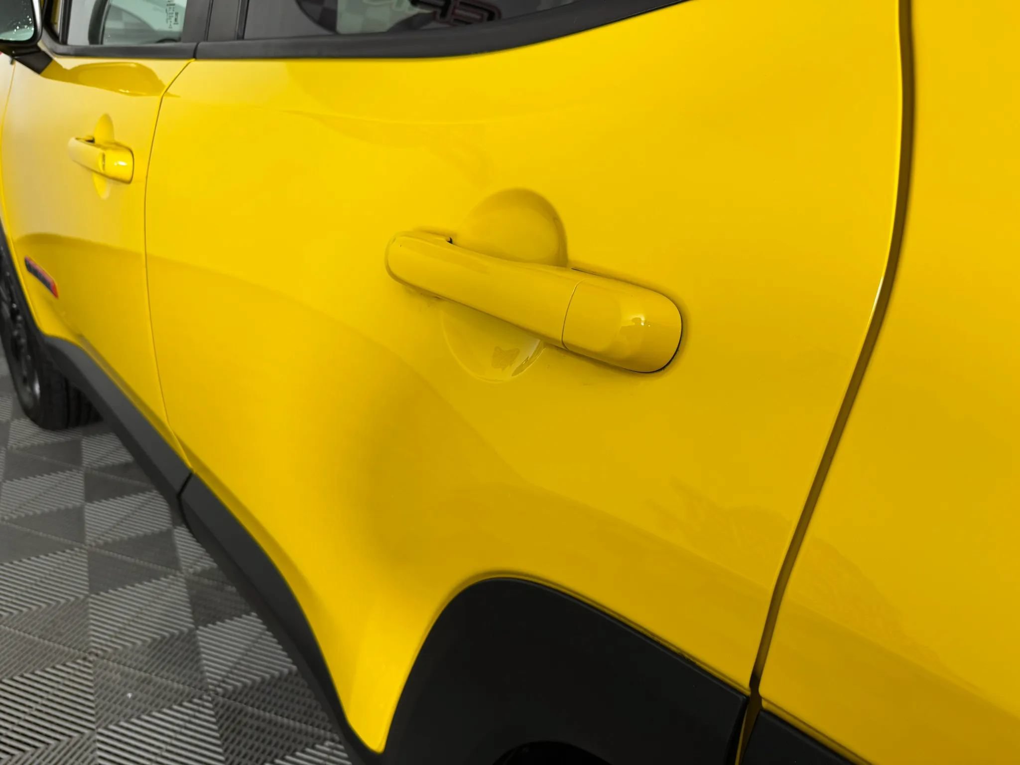 Used 2018 Jeep Renegade Trailhawk w/ UConnect 8.4 Nav Group AWD/4WD image 25