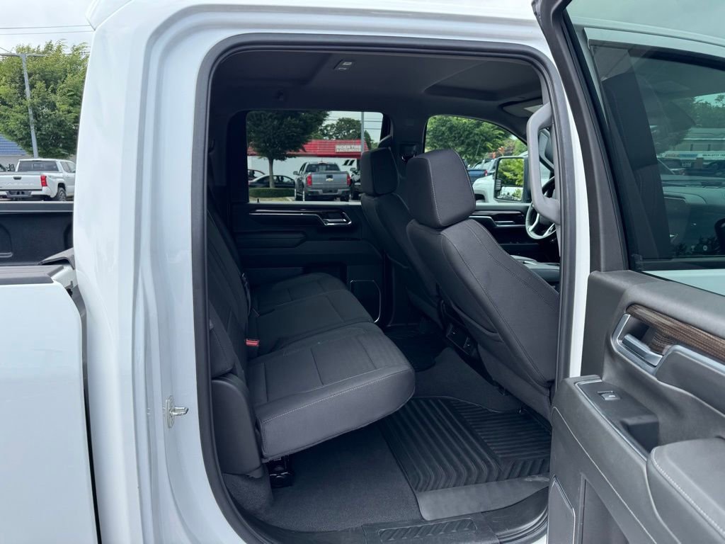 Used 2024 Chevrolet Silverado 2500 LT image 21