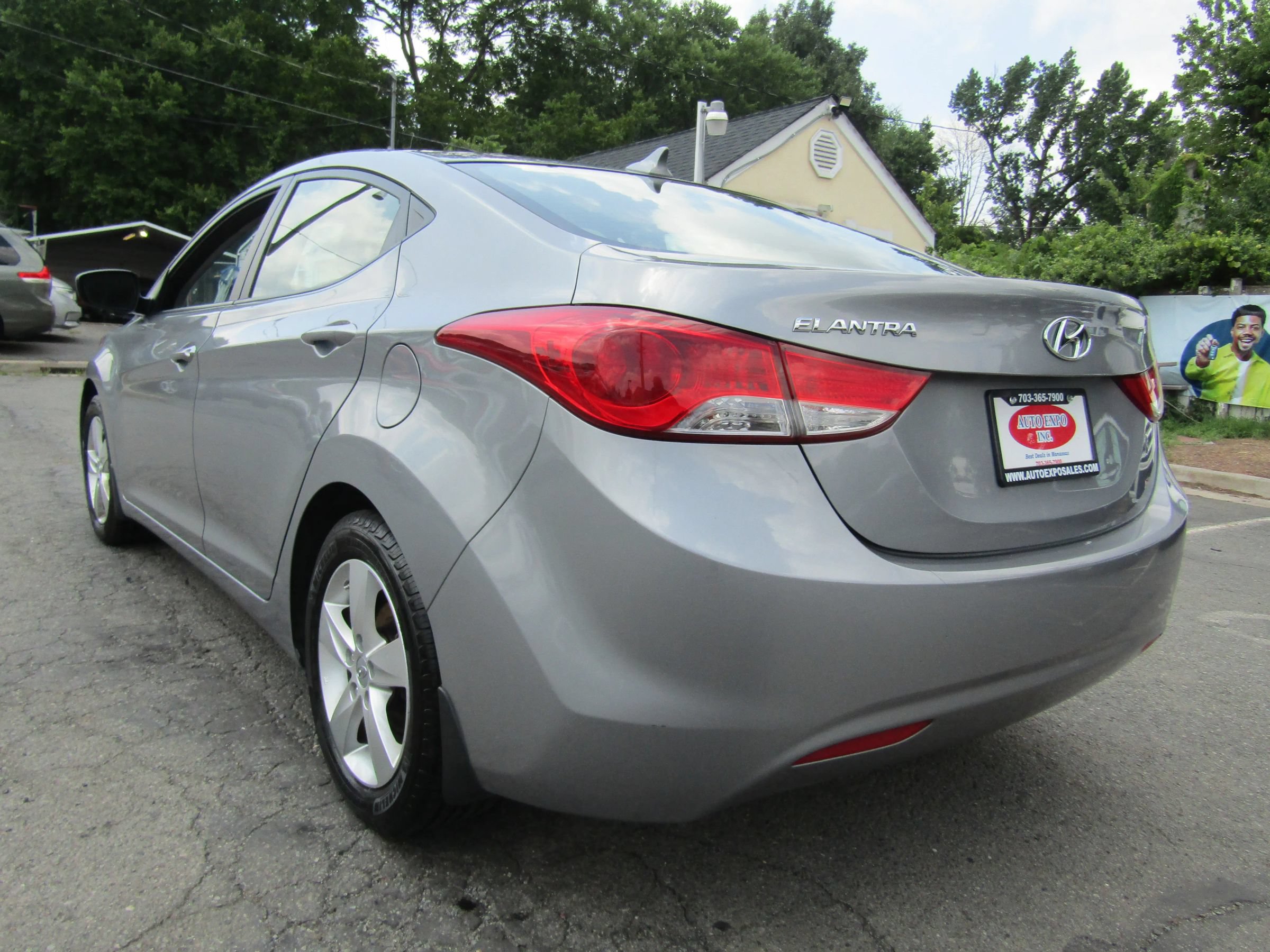 Used 2013 Hyundai Elantra GLS FWD image 5