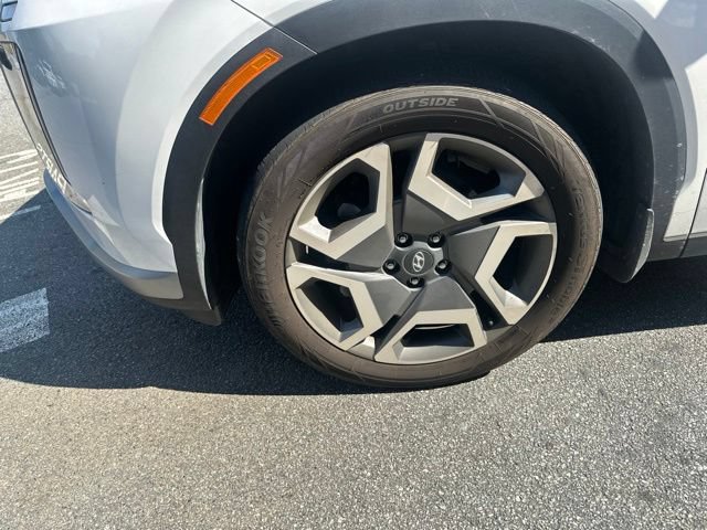 Used 2023 Hyundai Palisade SEL w/ Premium Package FWD image 4