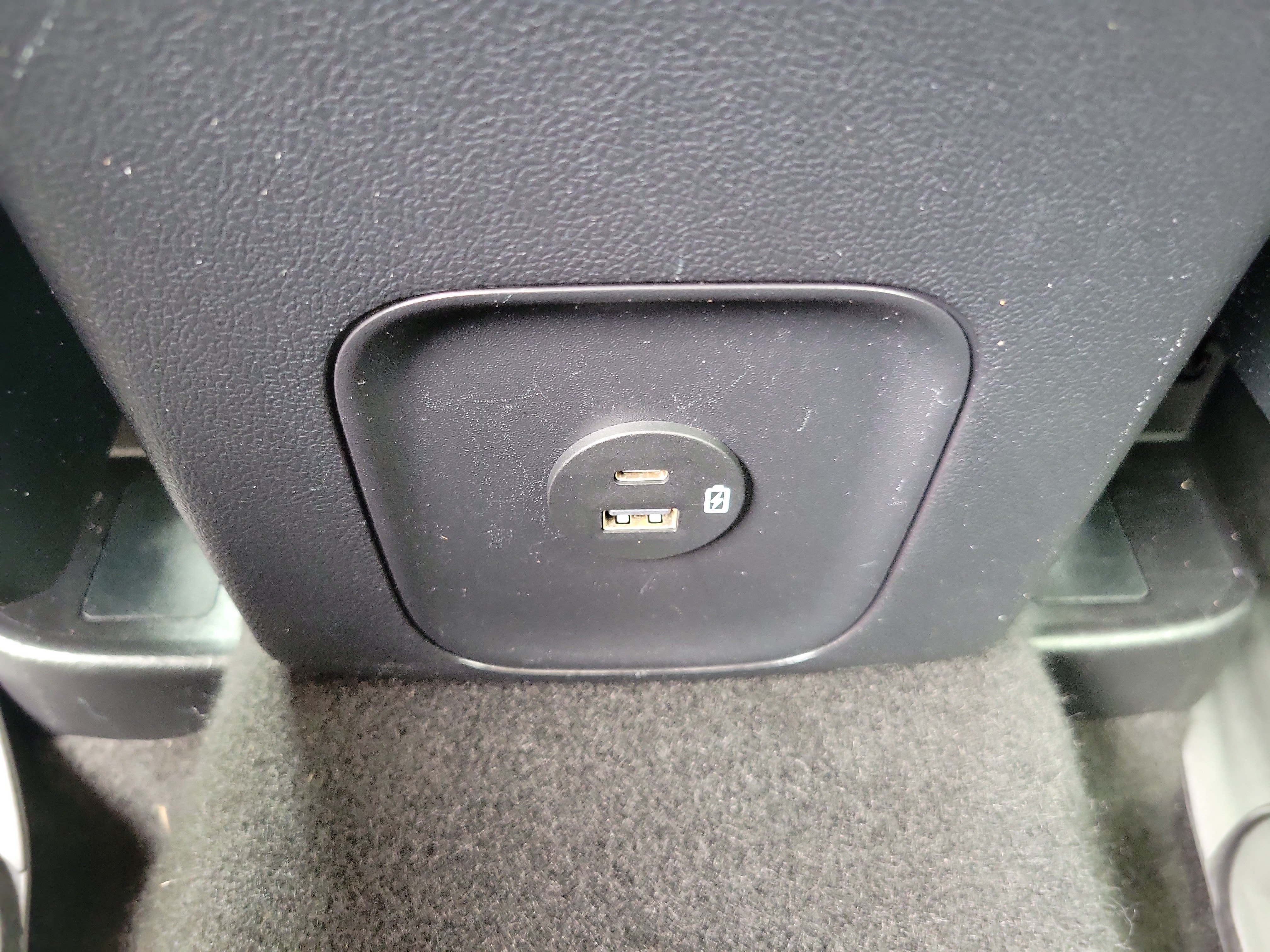 Used 2020 Ford Escape SEL FWD image 11