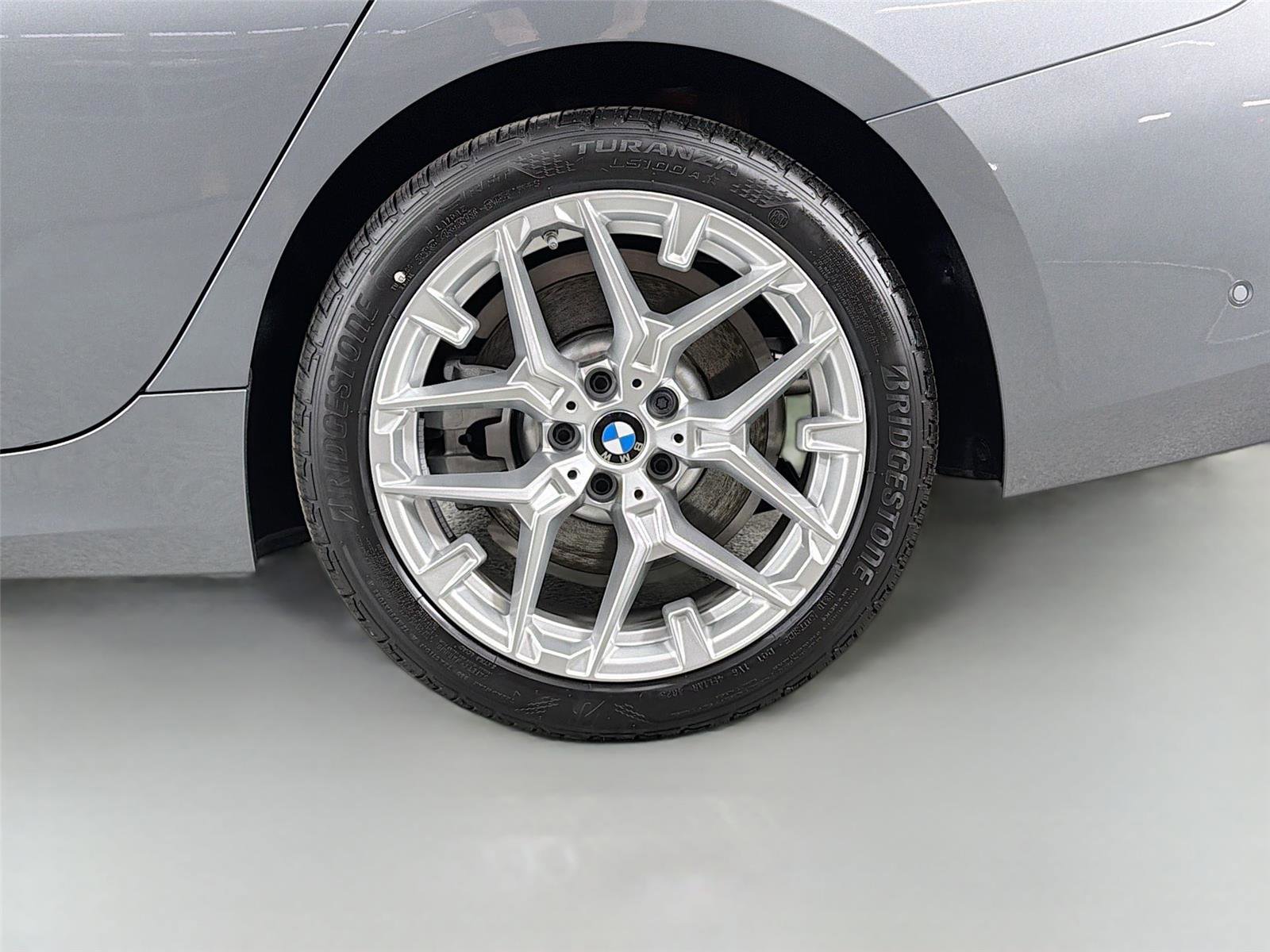 New 2026 BMW 330i xDrive Sedan w/ Premium Package AWD/4WD image 31
