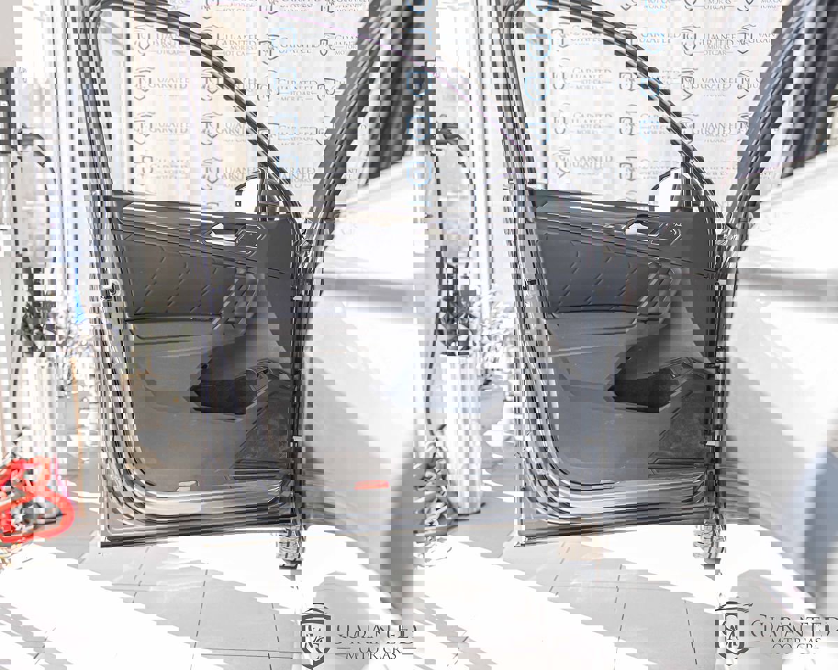 Used 2019 Volkswagen Tiguan SEL Premium image 32