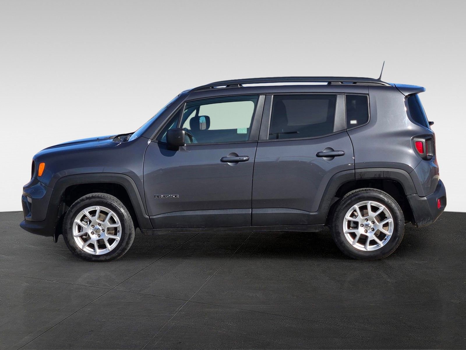 Used 2022 Jeep Renegade Latitude image 7