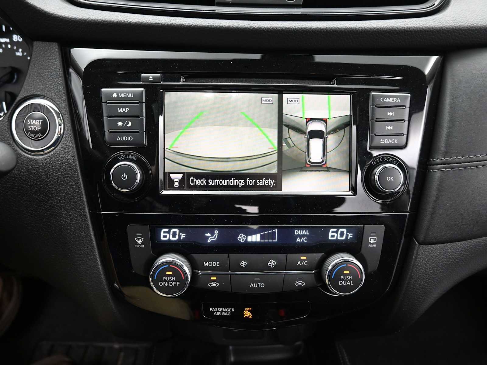 Used 2018 Nissan Rogue SL w/ Premium Package image 17