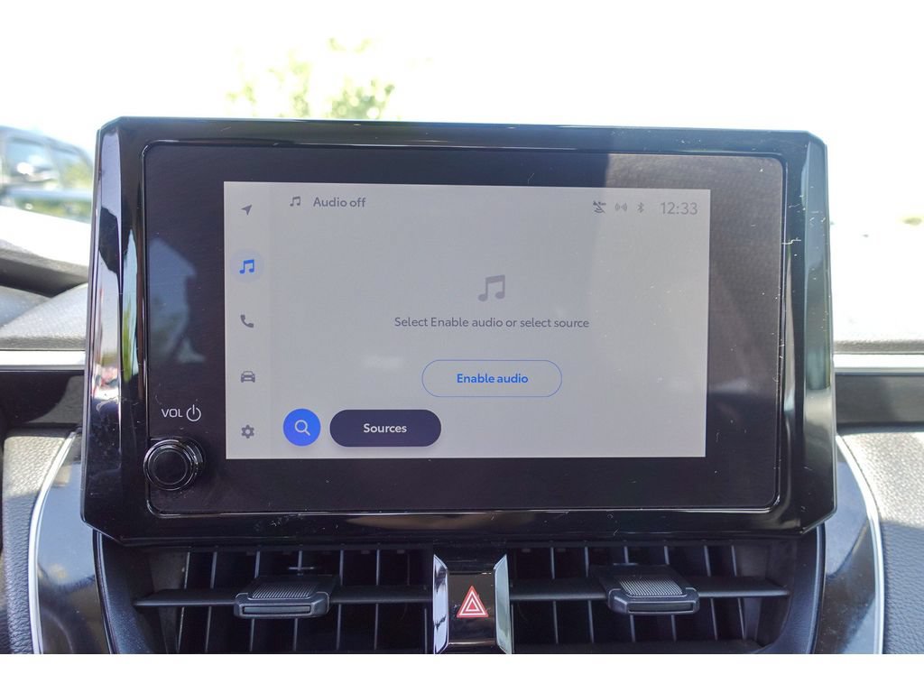 Used 2025 Toyota Corolla LE FWD image 20