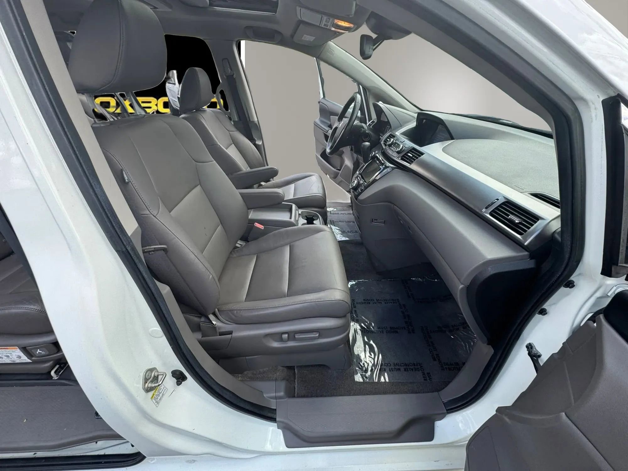 Used 2014 Honda Odyssey Touring Elite image 16