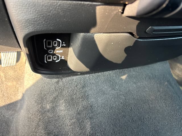 Used 2023 RAM 1500 Laramie AWD/4WD image 24