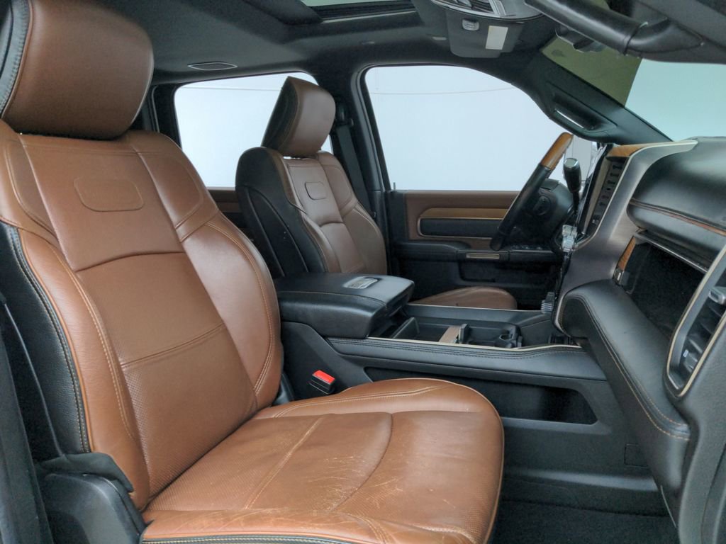 Used 2020 RAM 3500 Limited AWD/4WD image 40