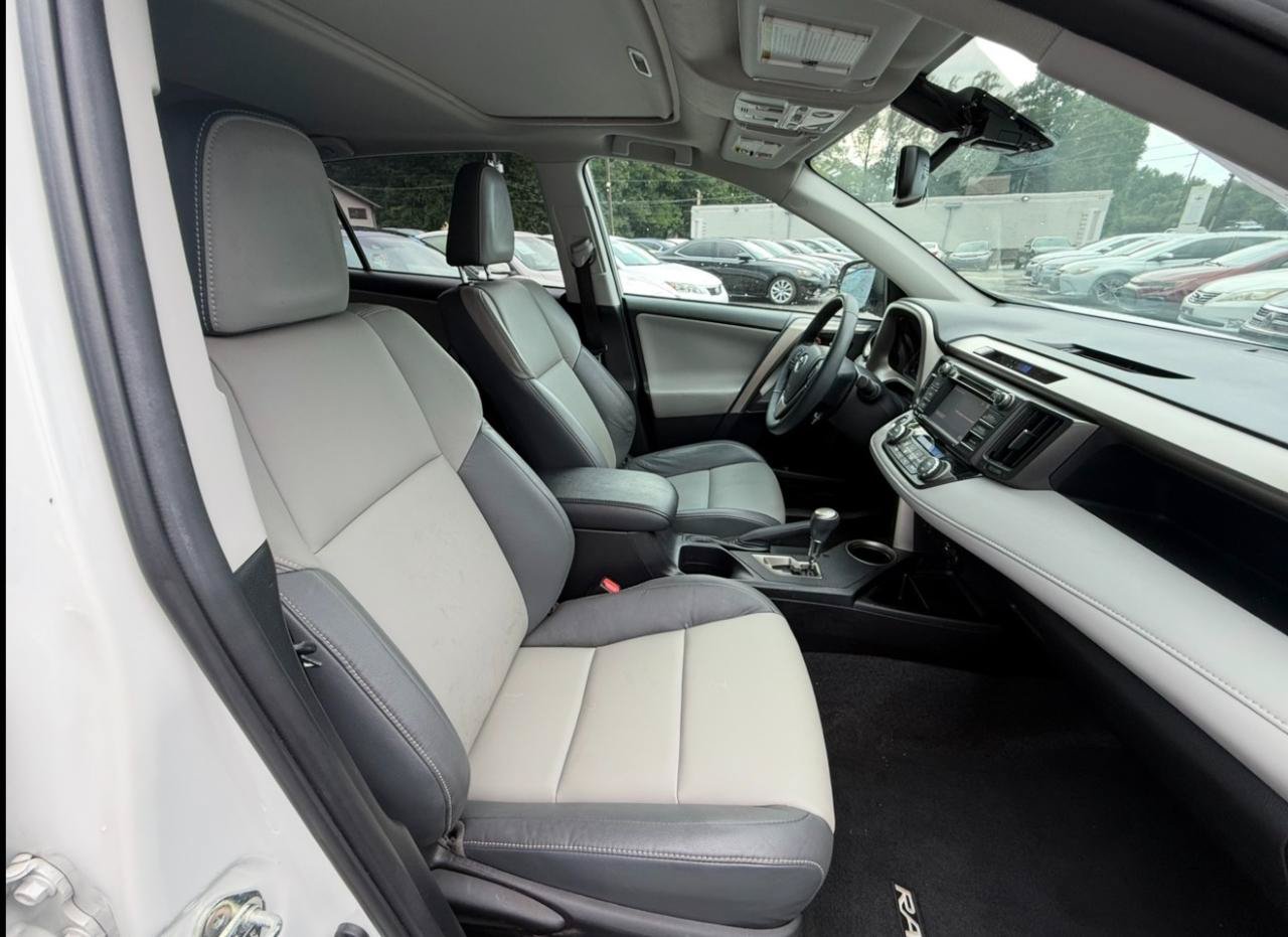 Used 2015 Toyota RAV4 Limited w/ Technology Package FWD image 21