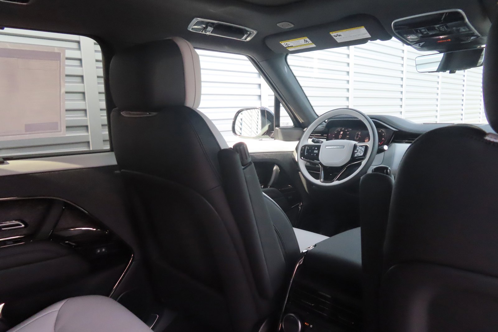 New 2024 Land Rover Range Rover Sport Dynamic SE image 22