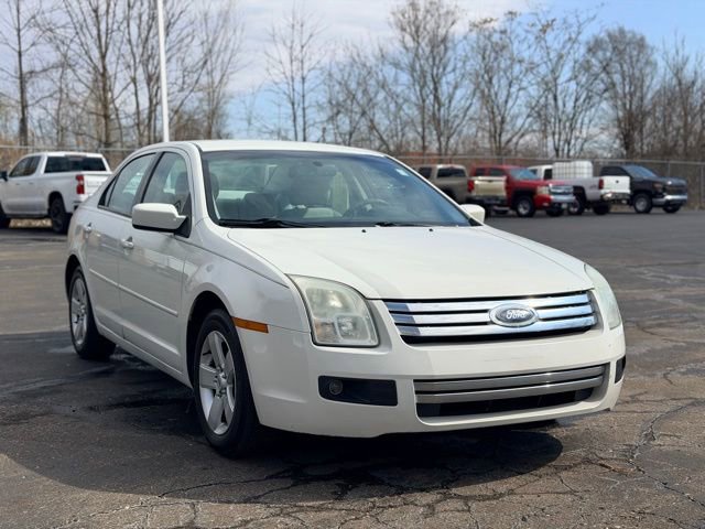 Used 2008 Ford Fusion SE image 2