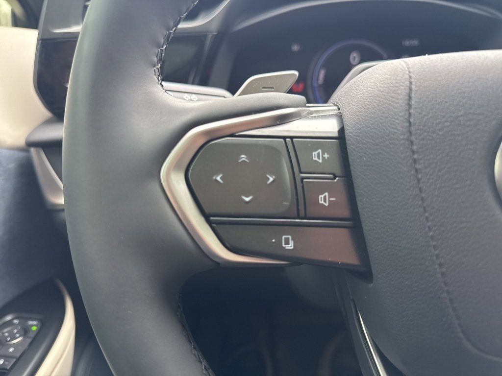 Used 2023 Lexus RZ 450e Premium image 15