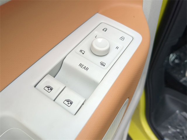 New 2025 Volkswagen ID. Buzz 1st Edition image 18