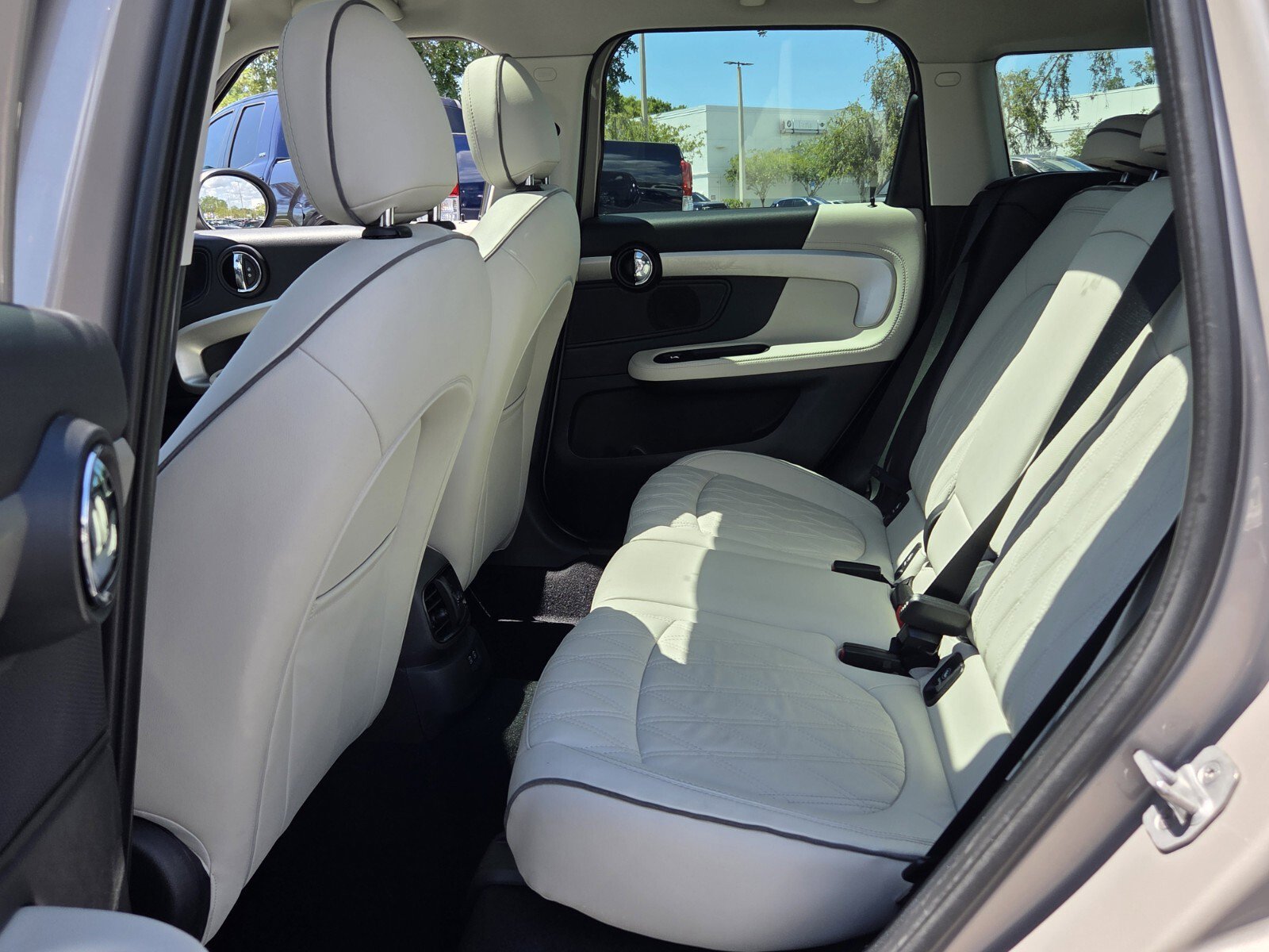 Certified 2024 MINI Cooper Countryman S w/ Signature Upholstery Package FWD image 11