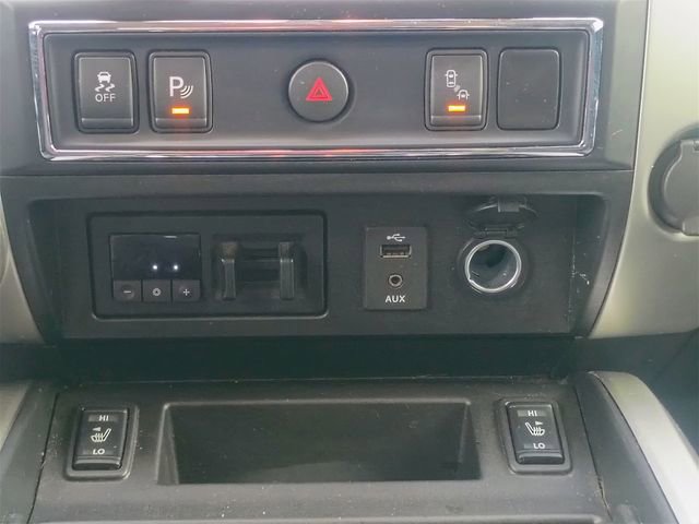 Used 2016 Nissan Titan SV AWD/4WD image 39
