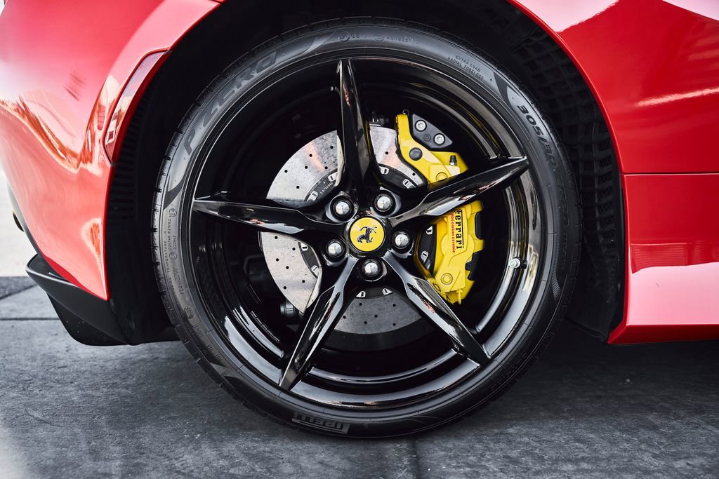 Used 2023 Ferrari F8 Tributo image 27