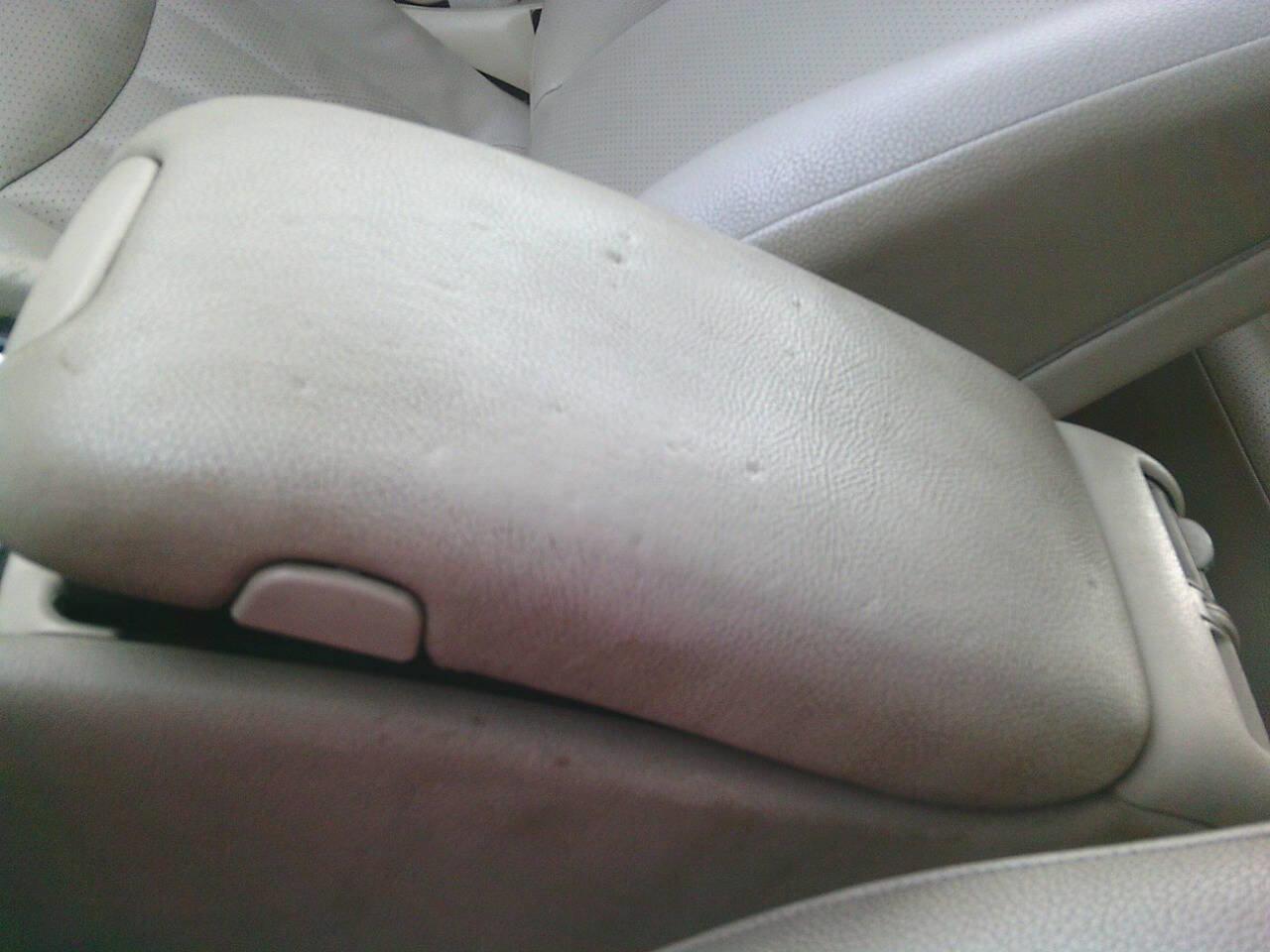 Used 2005 Mercedes-Benz C 240 4MATIC Sedan image 12