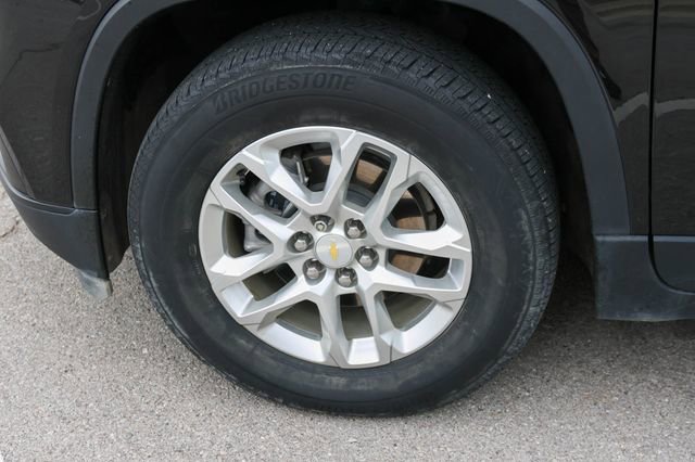 Used 2021 Chevrolet Traverse LS FWD image 7