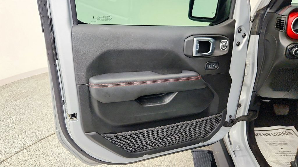 Used 2023 Jeep Wrangler Rubicon AWD/4WD image 10