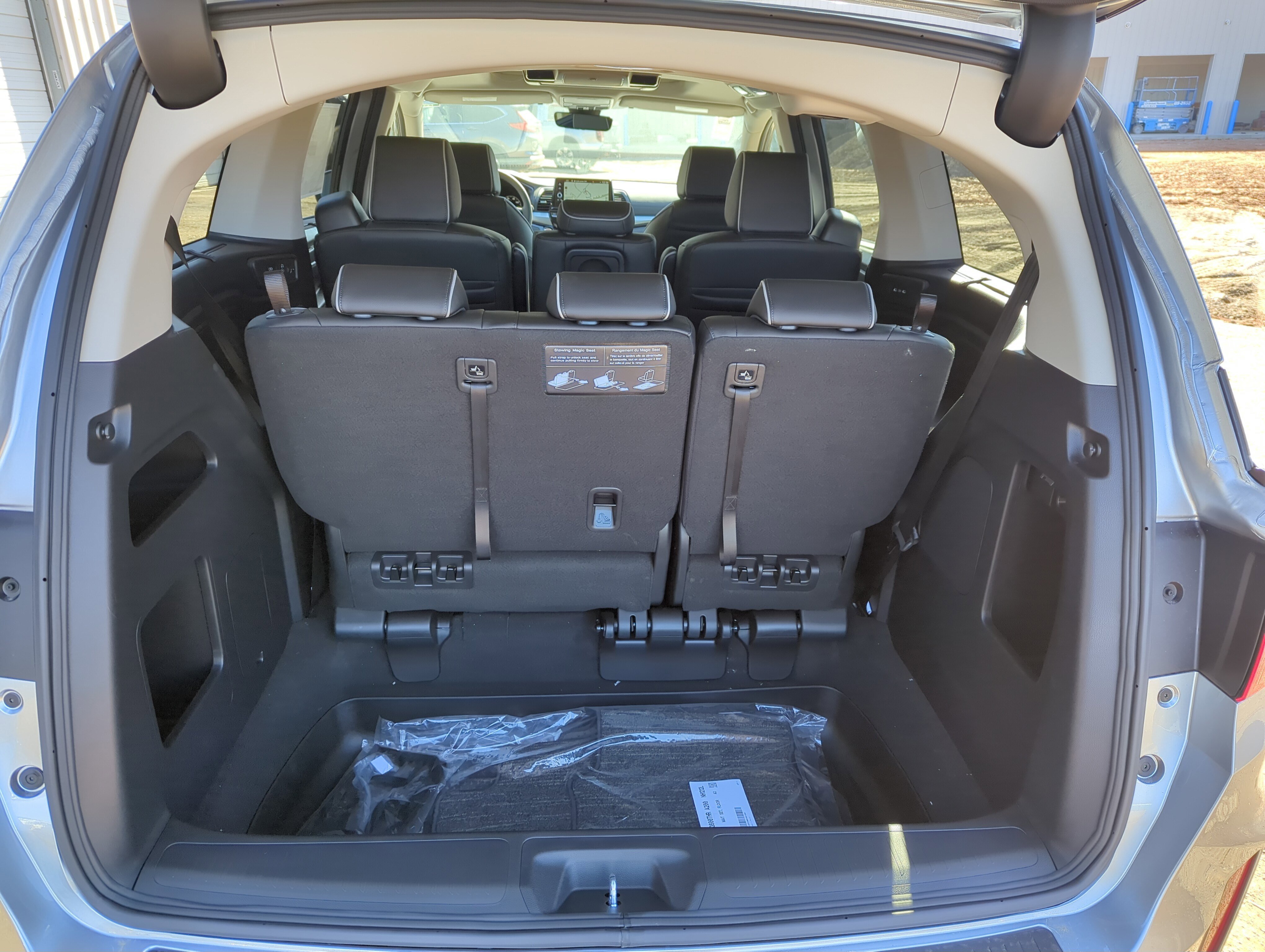 New 2026 Honda Odyssey Touring image 32