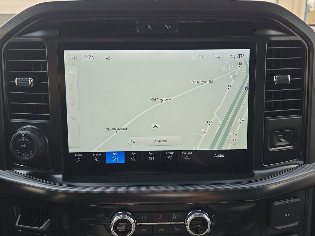 New 2026 Ford F150 Lariat w/ Equipment Group 502A High image 27